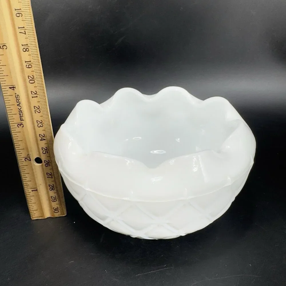 1970S Indiana Glass Milk Glass‎ Quilted Duette Crimped Edges White Dish Bowl VTG